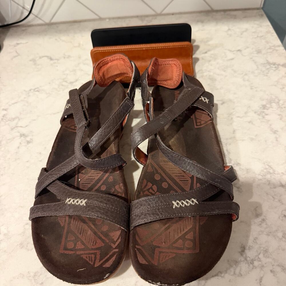 Merrell Brown Leather Strappy Sport Sandals EUR 38 (US 7.5)